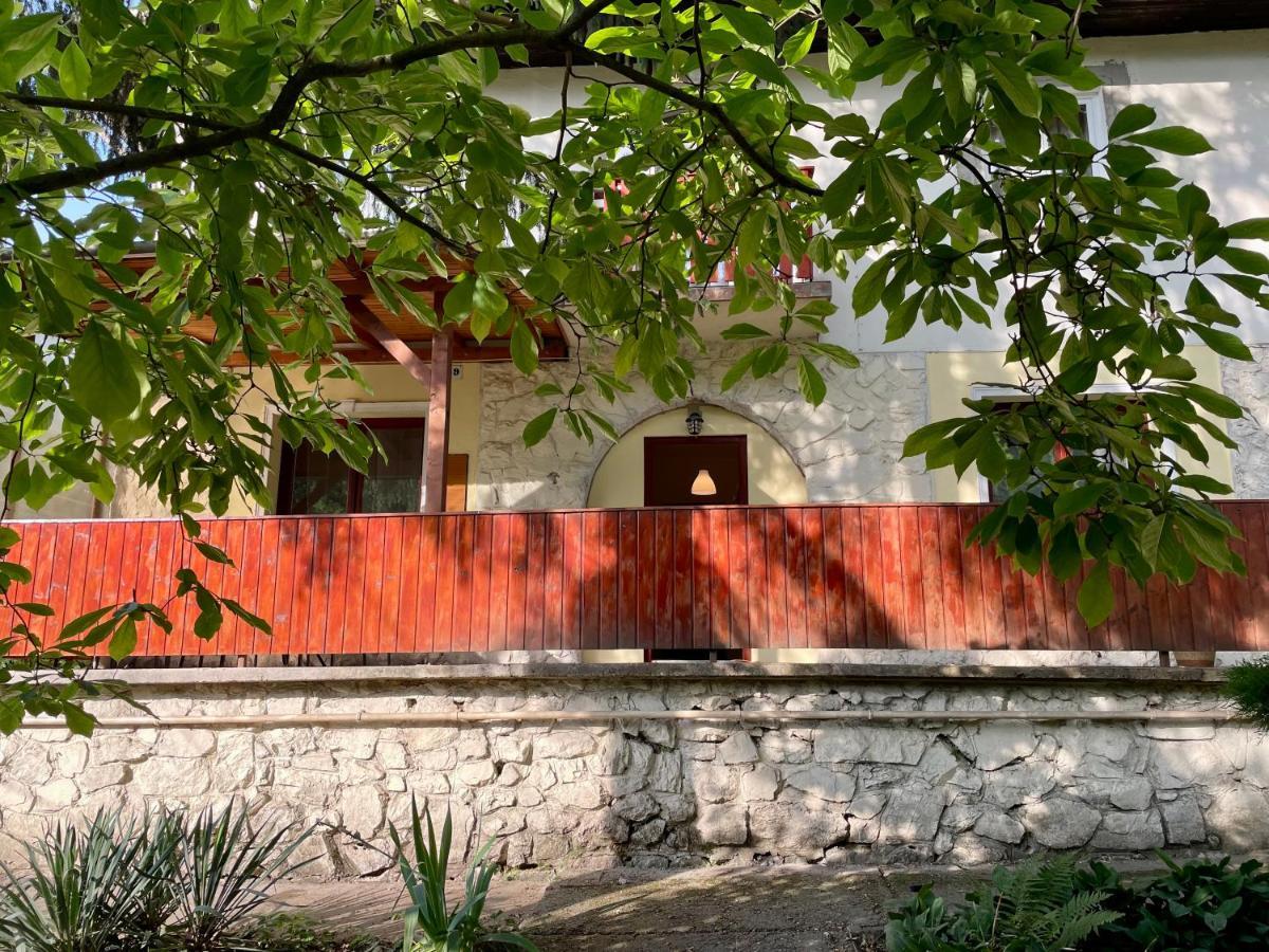 Boni Apartman Miskolc Exterior photo